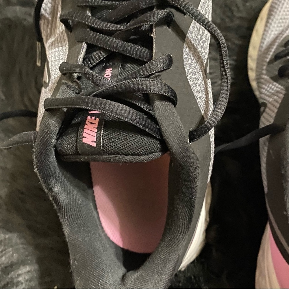 Nike Revolution 5 Running Shoes Women’s size 12 W Pink Black and Gray - Picture 10 of 14